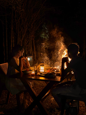 Bush dinner under the stars at Madhuban Eco Retreat