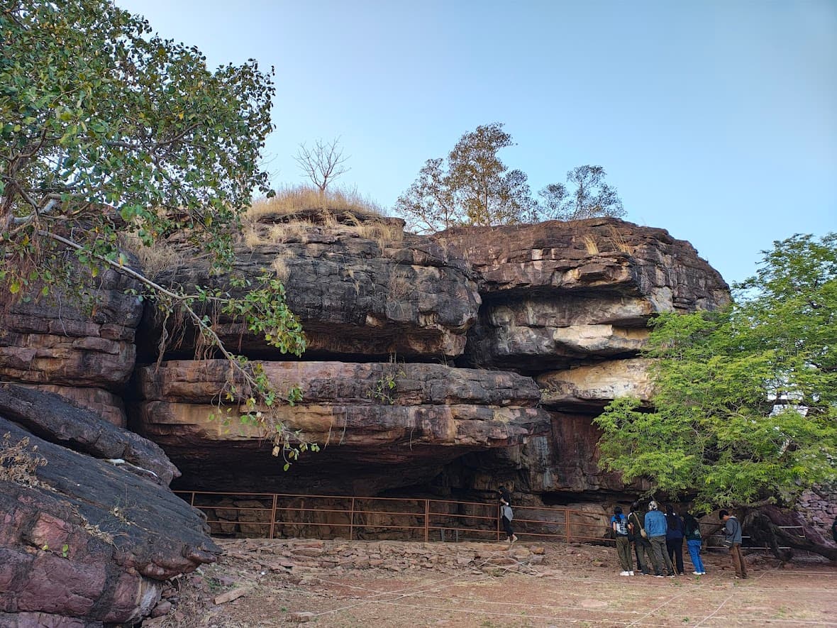 Saru Maru Buddhist caves near Ratapani, where the Madhuban hike begins